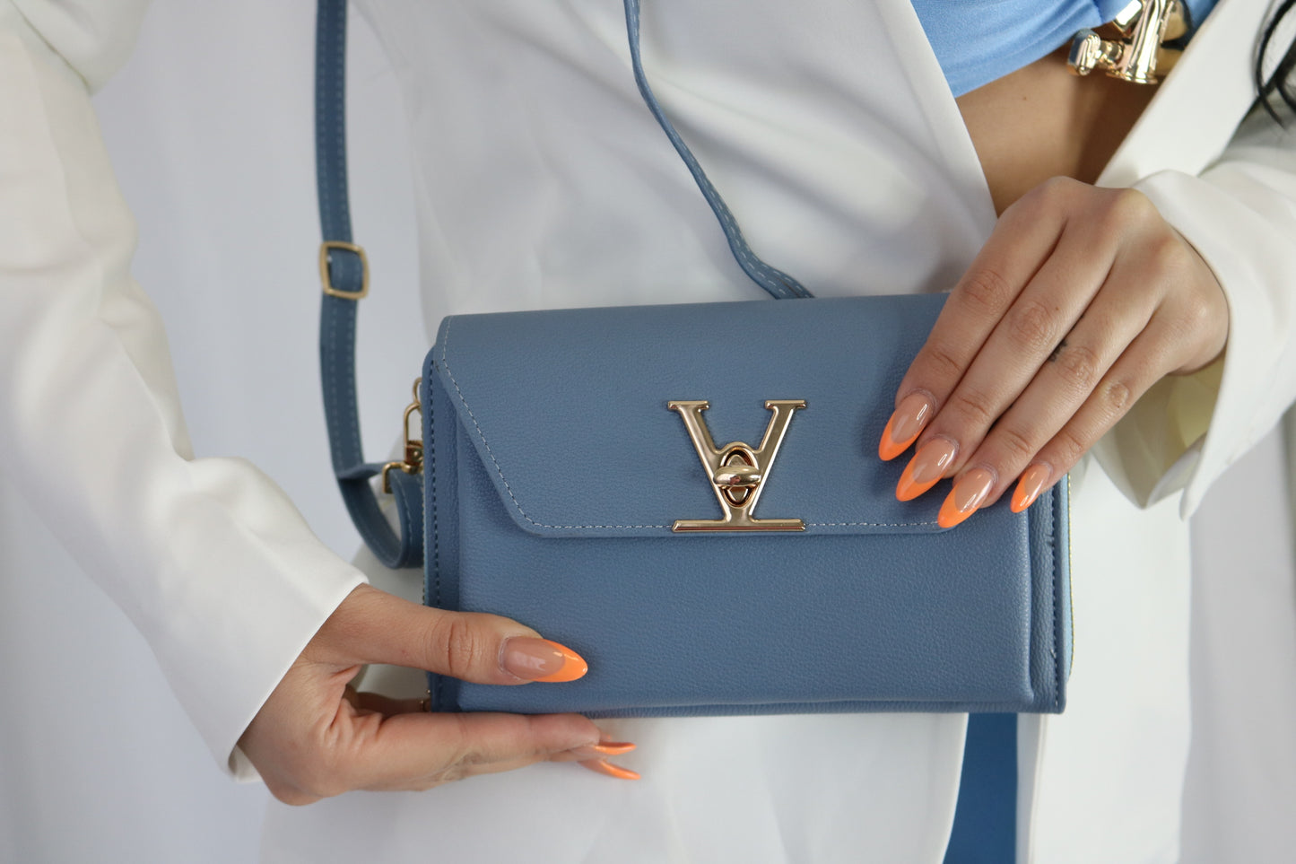 V bag